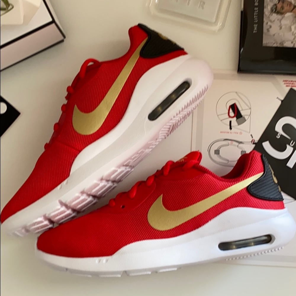 NEW Nike Air Max Oketo red sneakers running shoes - Picture 6 of 8